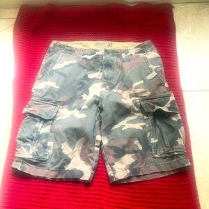 Men’s cargo shorts, Camouflage